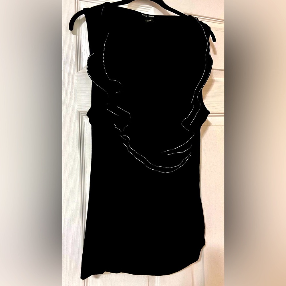 WHBM ruffle top. Very flattering. Wear v neck high or low